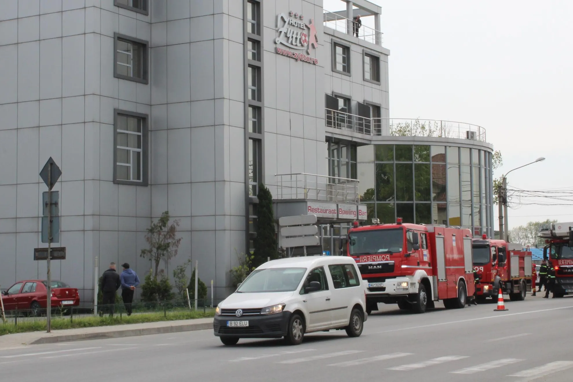 VIDEO | Hotelul unui fost mare jucător român a luat foc!