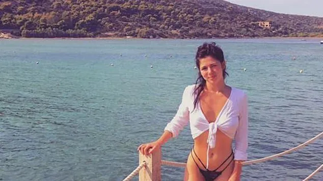 A fost găsită moartă în camera de hotel în urma unui joc sexual periculos