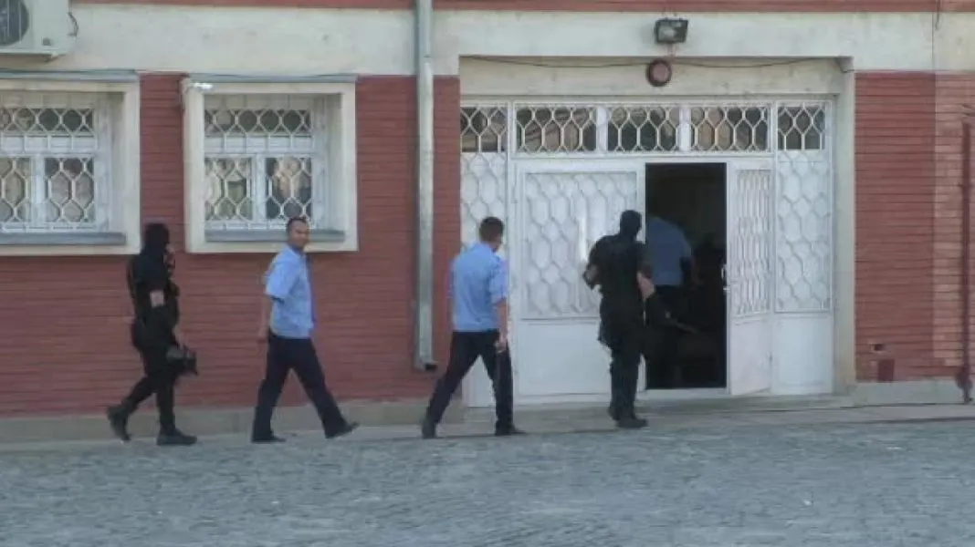Comisar din Penitenciarul Tulcea, reţinut de DNA pentru luare de mită