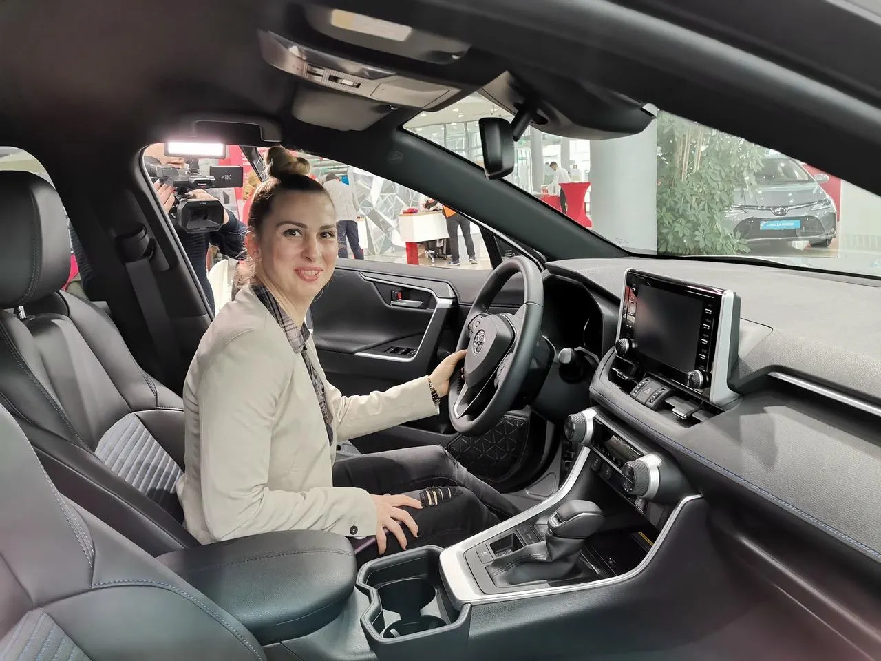 Toyota Rav4 hybrid, maşina pe care o vor lua medaliaţii români cu aur la JO Tokyo 2020