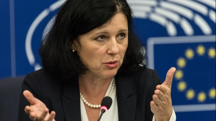 Statul de drept din România, dezbătut în Parlamentul European. "Nu-i protejați pe lideri de lege"