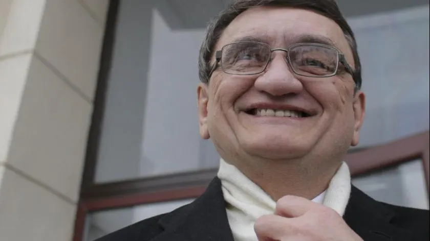 Victor Ciorbea, atacat în ultima zi de mandat. "Cel mai jalnic Avocat al Poporului să plece acasă!"