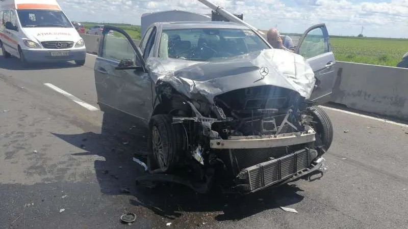 Accident grav! Patru mașini implicate, mai multe victime. Traficul pe DN1, restricționat 