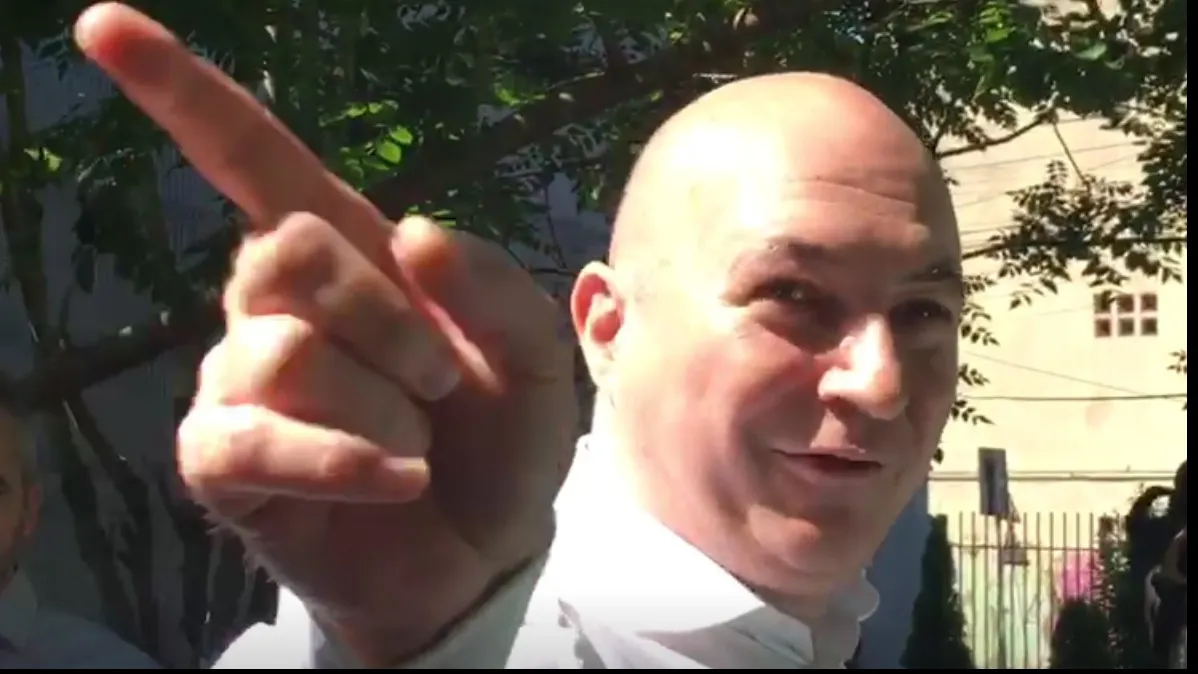 Codrin Ștefănescu, după demisia lui Carmen Dan: Te-a atins vreodata, Dragnea? Atunci, pa!