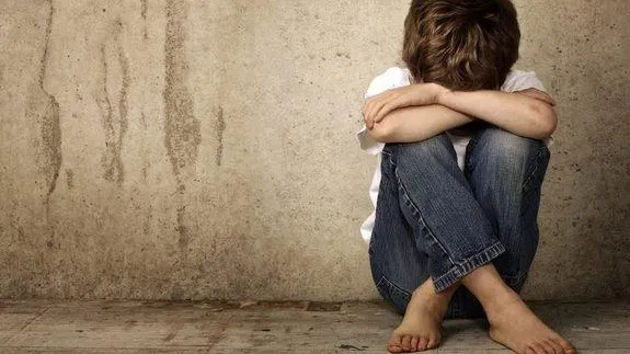 Asistentă maternală, reținută pentru că ar fi violat un copil de 12 ani
