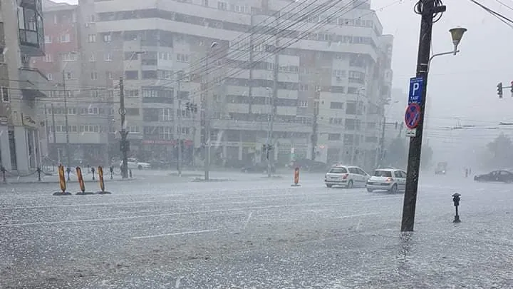 COD ROȘU. Imaginile dezastrului în România după furtuna-monstru de marți seară - FOTO VIDEO