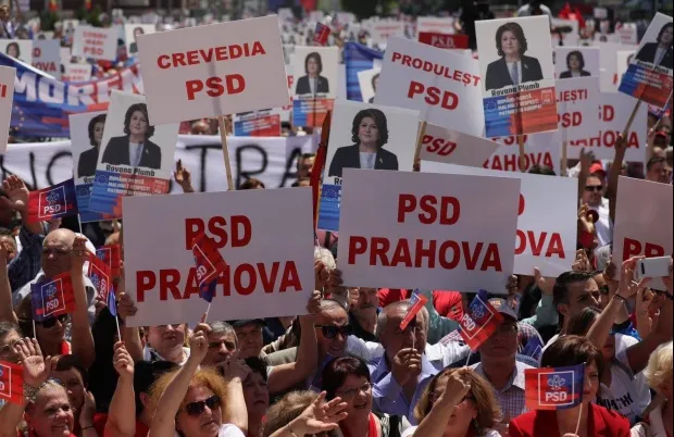 Şofer oprit să intre în Târgovişte, în ziua mitingului PSD, fără "parolă" (VIDEO)