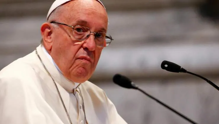 Decizie radicală luată de Papa Francisc
