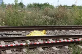 Tânără, de 17 ani, găsită decedată pe o cale ferată din Satu Mare