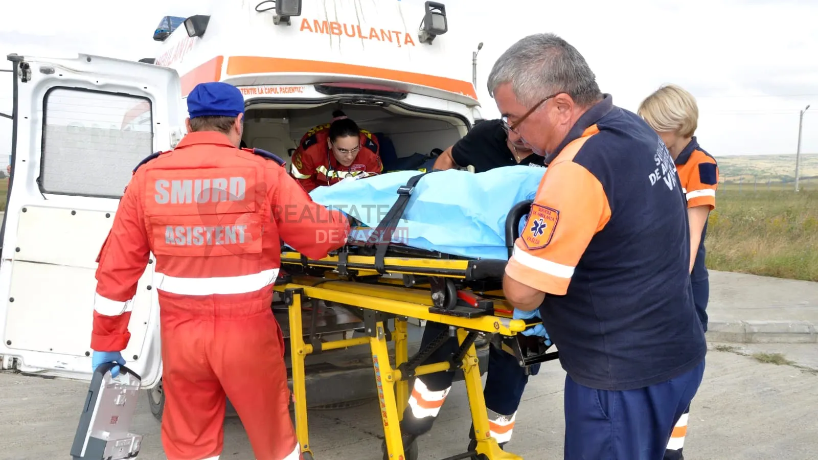 Trei copii din Vaslui au vrut să dea foc la un recipient plin cu benzină. Ce a urmat este tragic