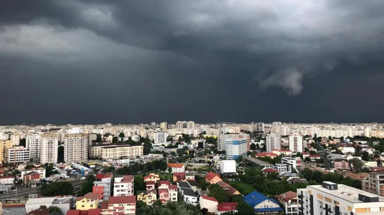 COD PORTOCALIU de furtuni în mai multe județe!