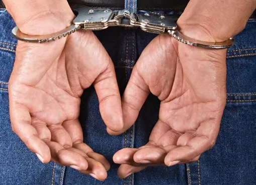 Poliţist din București, reţinut pentru agresiune sexuală