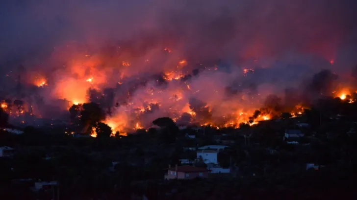 Alertă pentru românii din Grecia, MAE avertizează că este risc de incendii