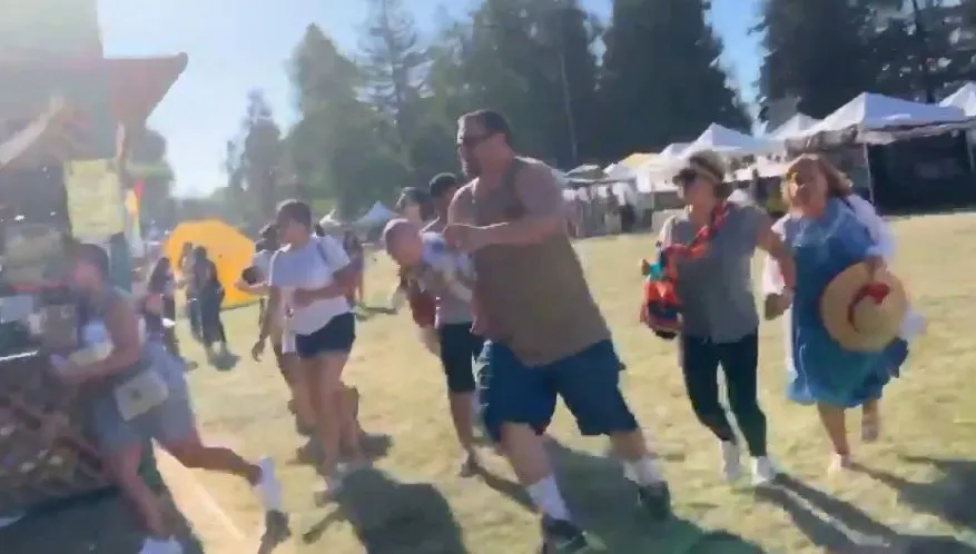 Atentat armat la un festival. Cel puțin 3 morți, printre care și un copil de șase ani