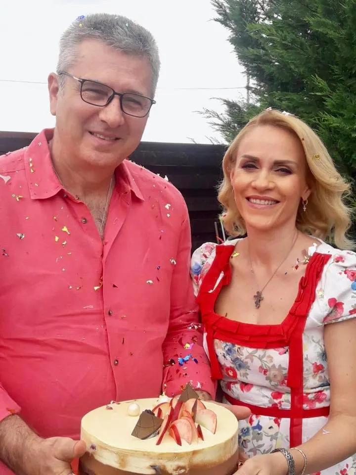 Dacă nu candidează Firea, candidează Pandele! Și invers