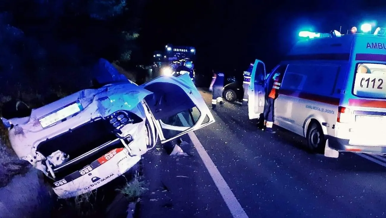 Accident cumplit pe DN 6. Trei persoane au fost rănite