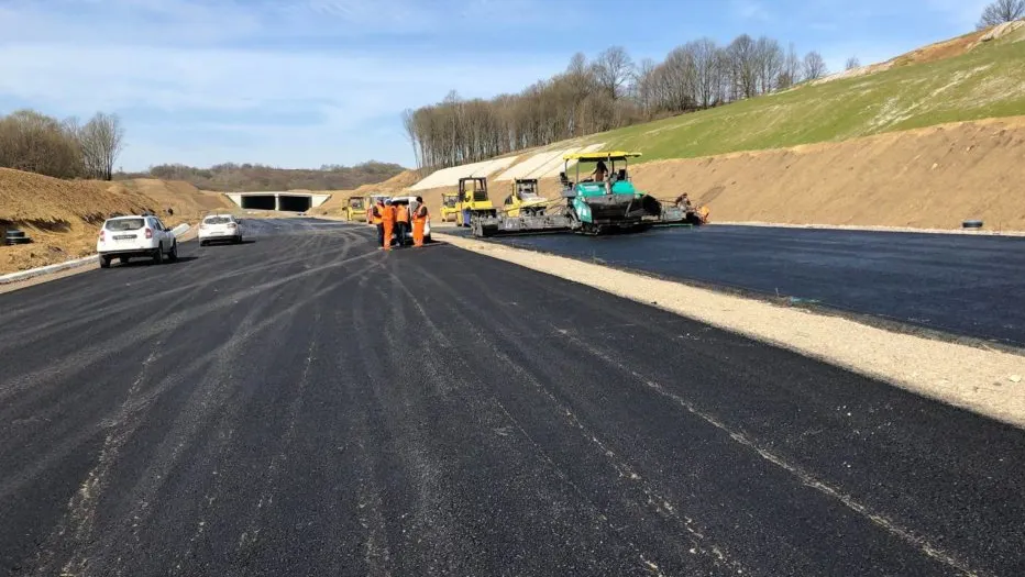 Autostrada Deva-Lugoj o ia la vale