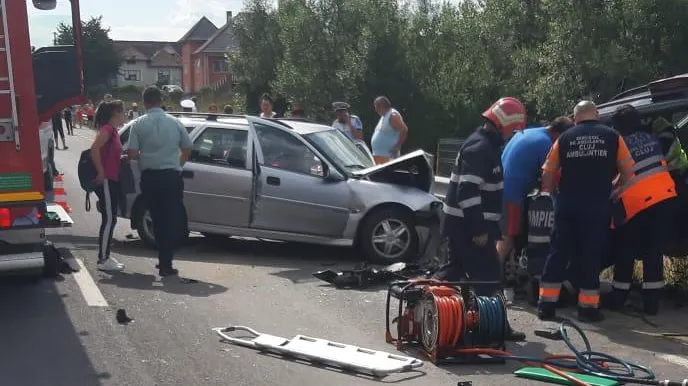 Accident grav, în jud. Bistrița-Năsăud: 4 victime, după un impact extrem de violent