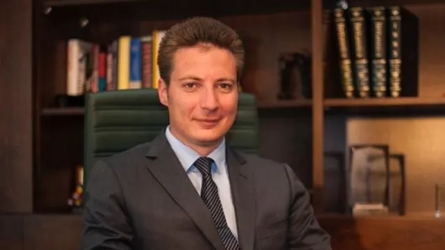Andrei Caramitru:"Ar fi bine să nu mai votăm mesianic"