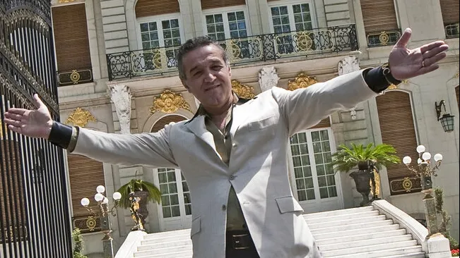 Gigi Becali își mai ridică un palat. Cum arată