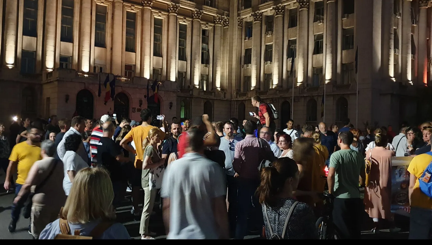 Protest pentru Alexandra în Bucureşti şi în ţară, mii de oamenii pe străzi (VIDEO+GALERIE FOTO)