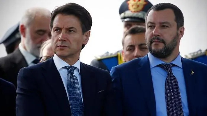 Guvernul de la Roma, în pragul colapsului. Italia, la picioarele extremistului Salvini