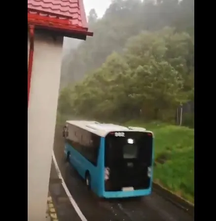 Furtuna a făcut ravagii la Brașov