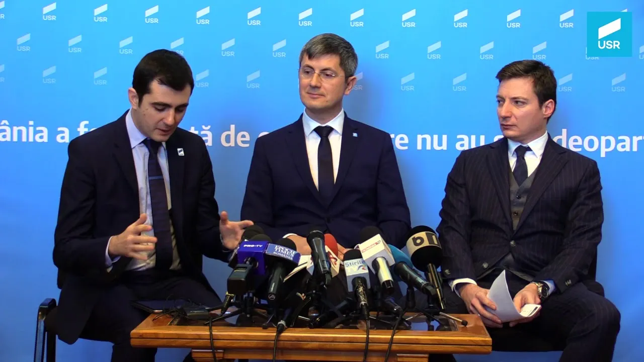 Andrei Caramitru: "Nu mai spuneți că eu aș fi politician!"