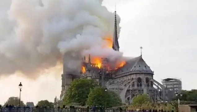 Peste 160 de copii, nivel ridicat de plumb în sânge, după incendiul de la Notre-Dame