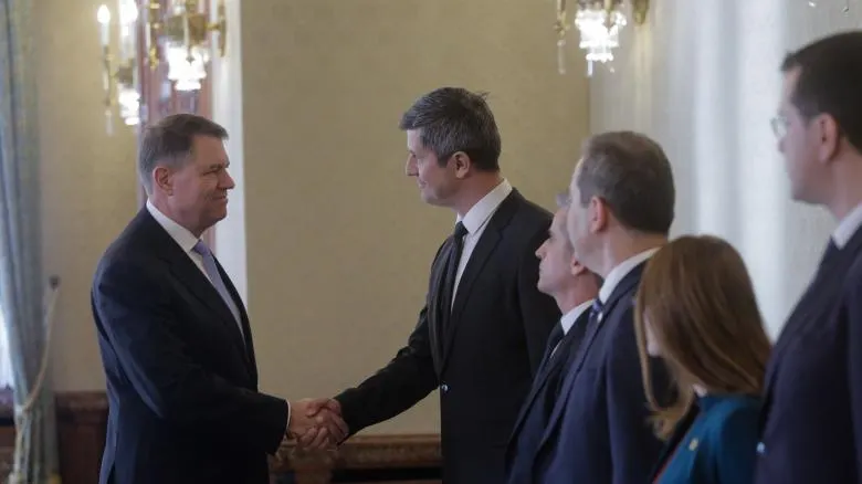 Primele consultări la Cotroceni ar putea avea loc mâine