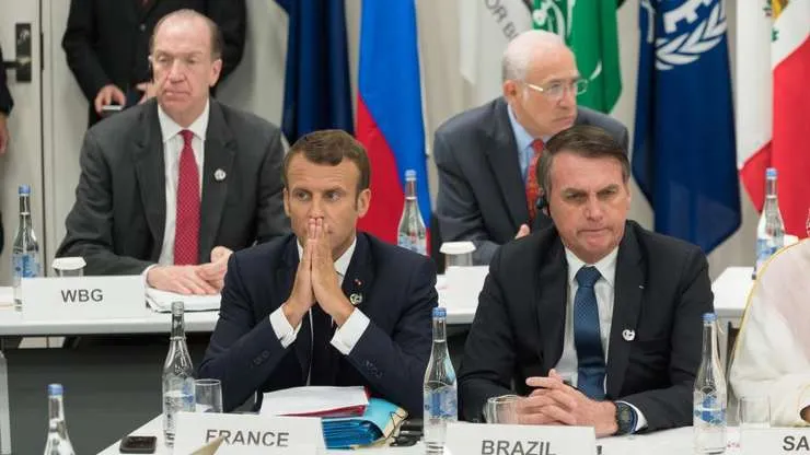 Macron, replică fără precedent pentru Bolsonaro după ce acesta i-a jignit soția