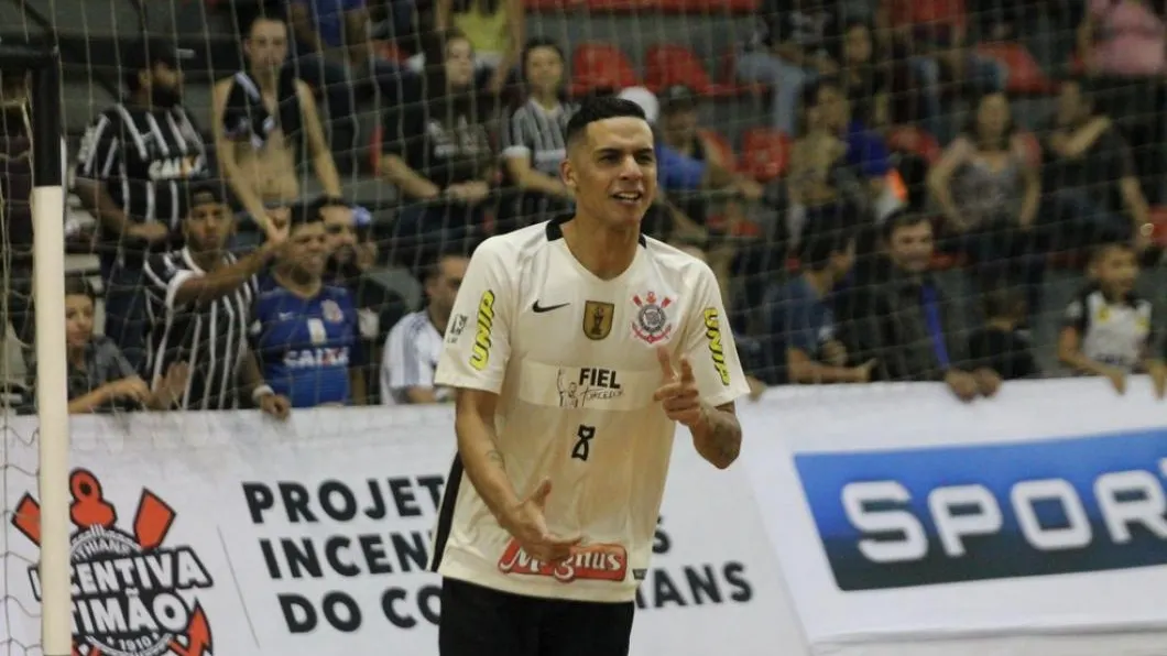 Fotbalist împuşcat mortal după ce a ieşit dintr-o discotecă