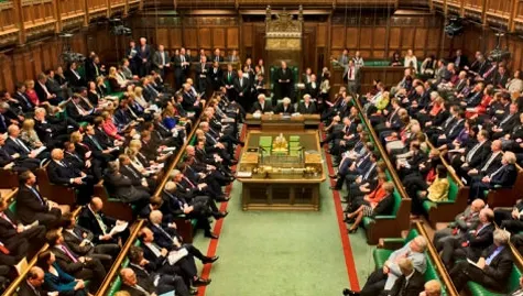 Eșec pentru Boris Johnson în fața pro-europenilor. Majoritatea în Parlament a scăzut la un vot