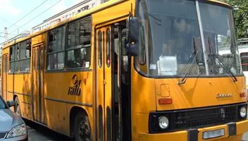 Ordonanța care a "ucis" transportul public județean, trimisă la CCR. "A fost dată pentru baroni"