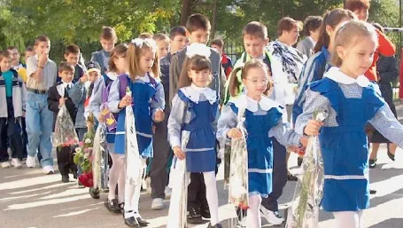 Este oficial! Ministerul a făcut anunțul! Școala începe mai devreme, anul acesta