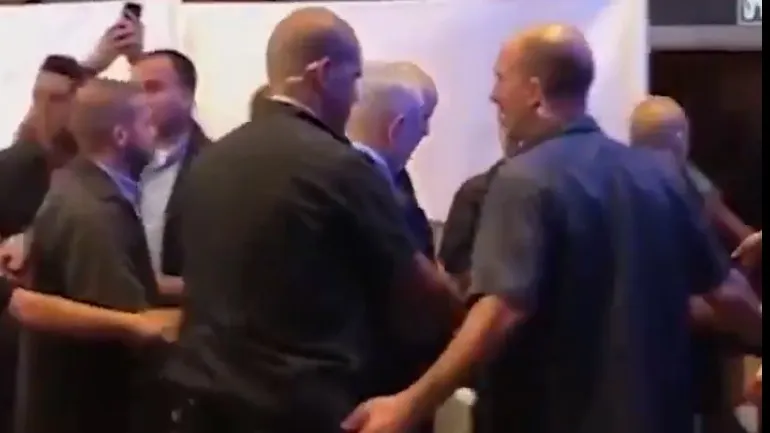 Momente de panică. Premierul Benjamin Netanyahu, evacuat din cauza unor tiruri cu rachete