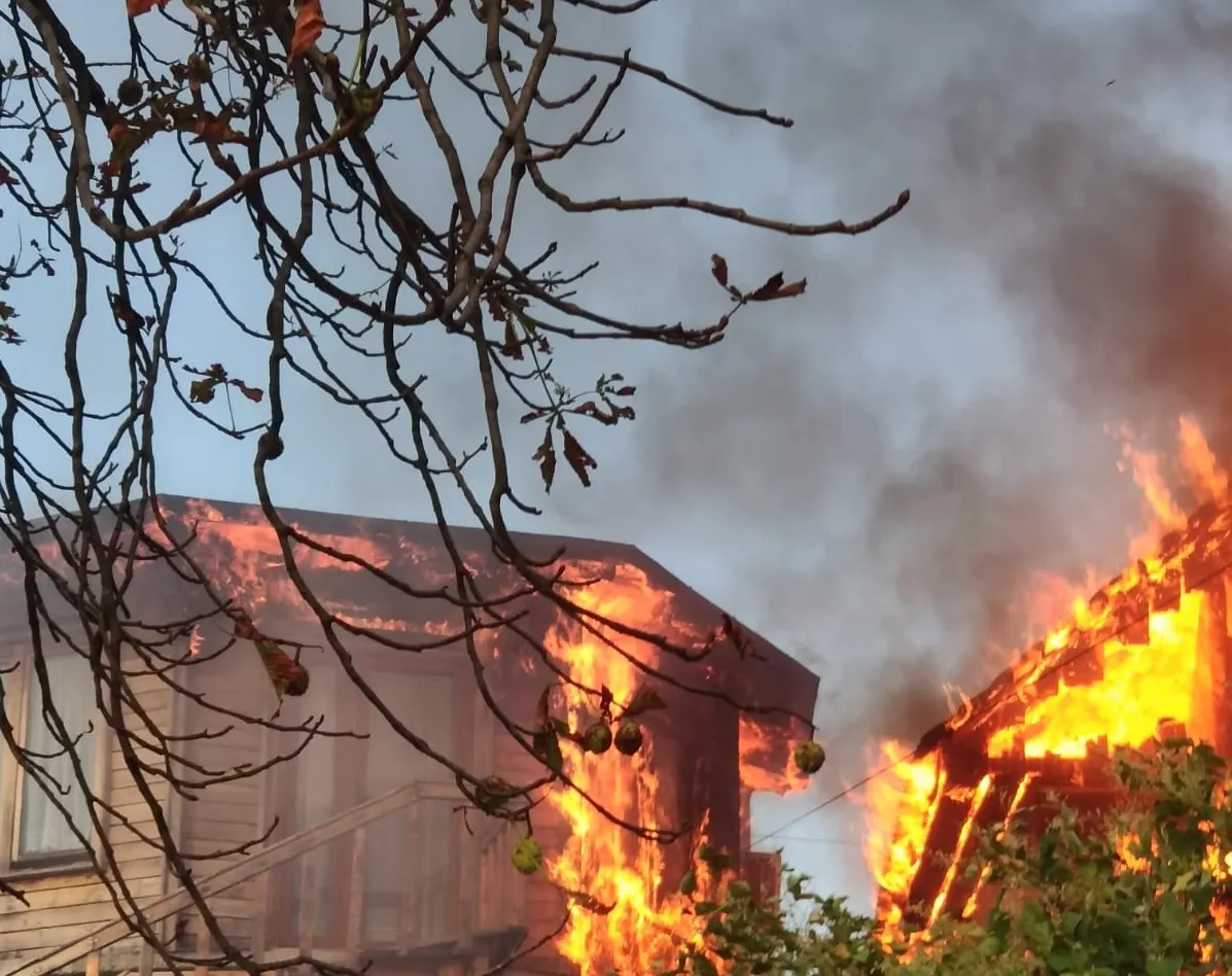 Incendiu puternic la cabana ”7 brazi”