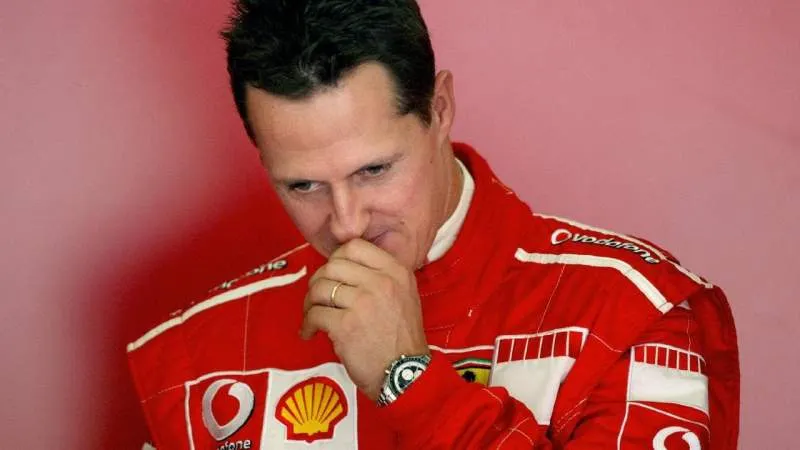 Vești proaste pentru fanii lui Michael Schumacher. A fost internat într-un spital din Paris