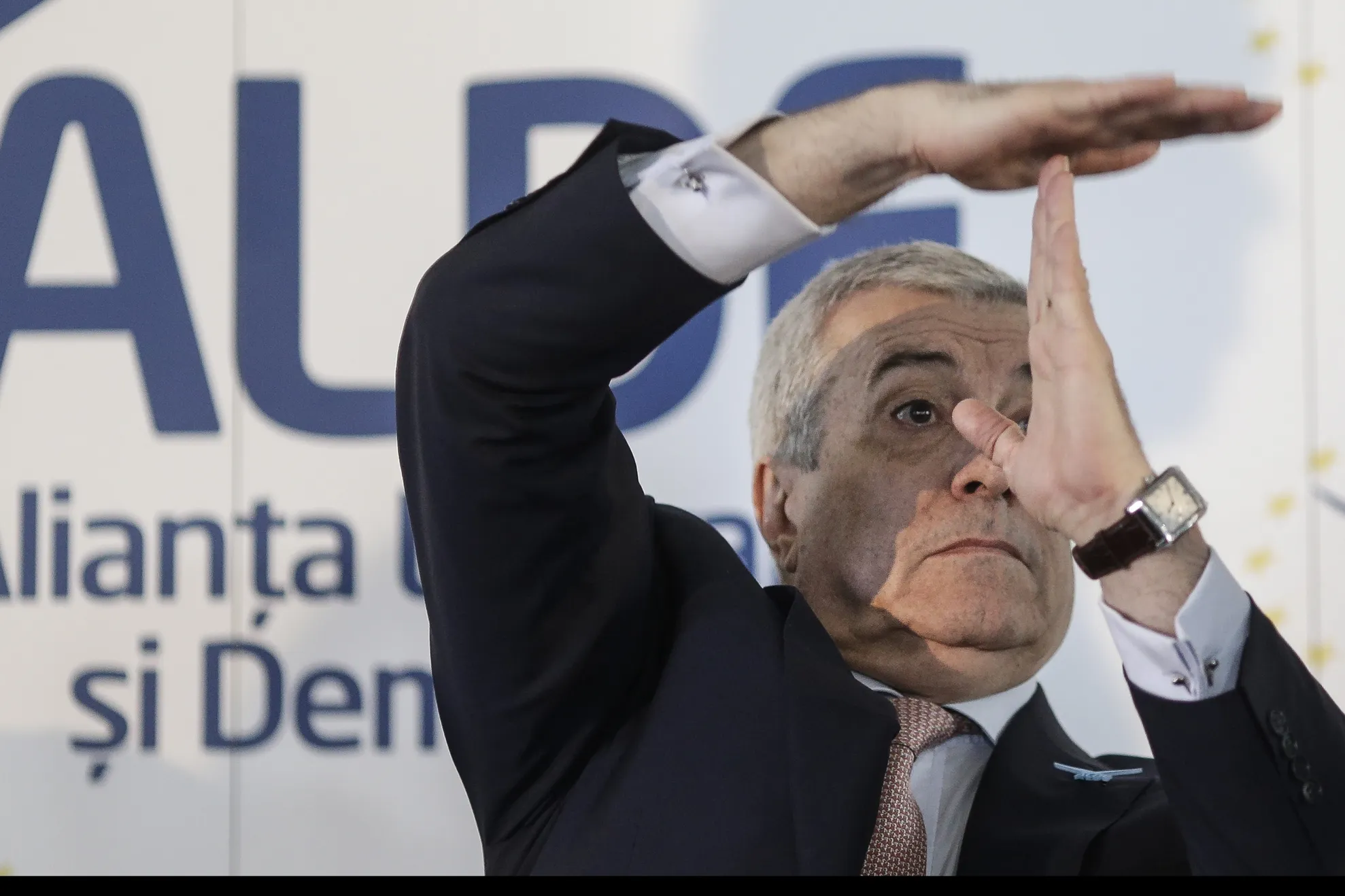 Tăriceanu a anunţat că va ataca la Curtea Constituţională numirea lui Meleșcanu la șefia Senatului
