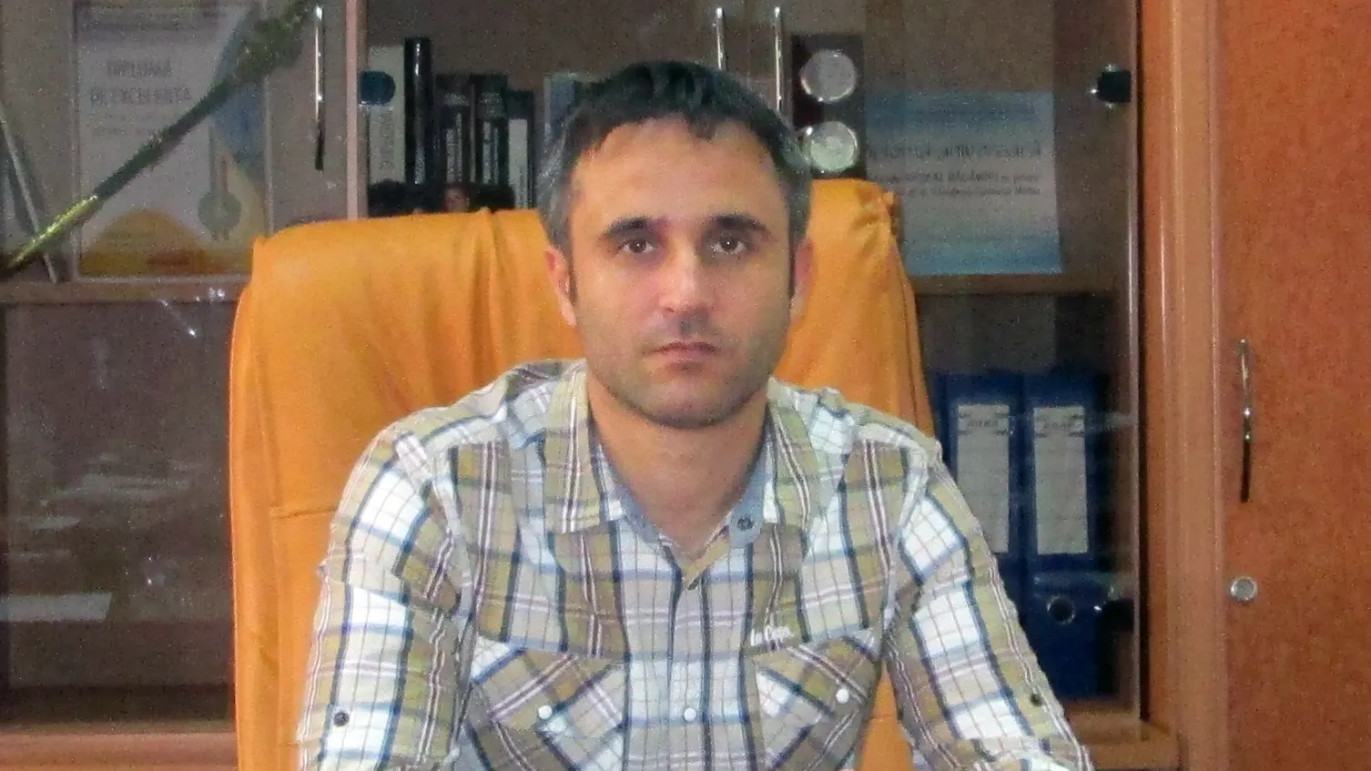 Primarul din Videle, suspendat după ce a refuzat bannerele Vioricăi
