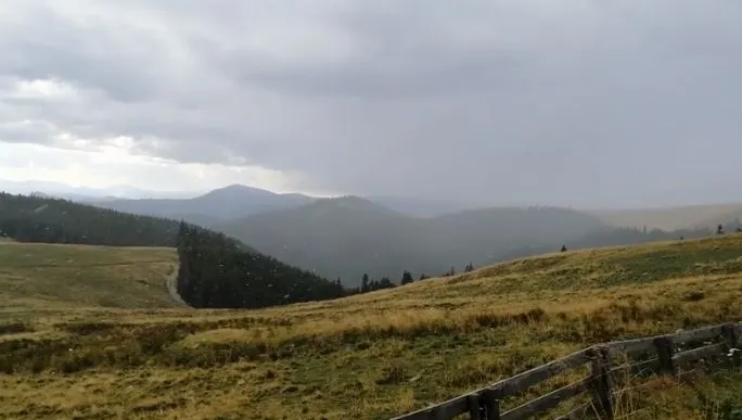 Ninge în România. Prima zăpadă din acest sezon a căzut deja