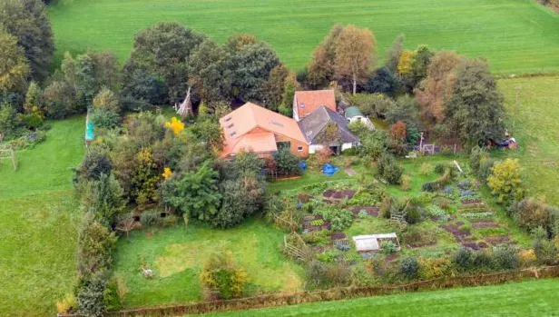 Răsturnare de situație în cazul familiei din Olanda care trăia de 9 ani sub pământ. "Erau captivi"