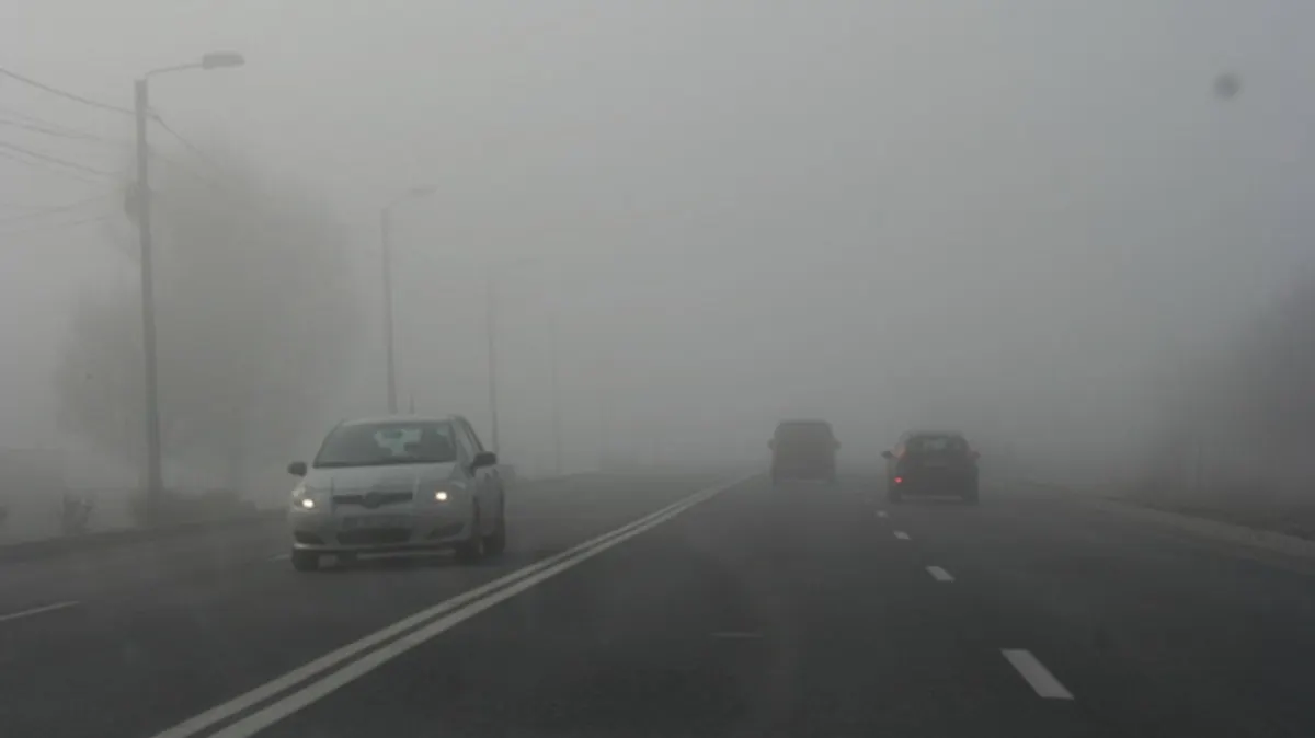Cod galben de ceață! Vizibilitatea scade sub 50 de metri, în unele zone