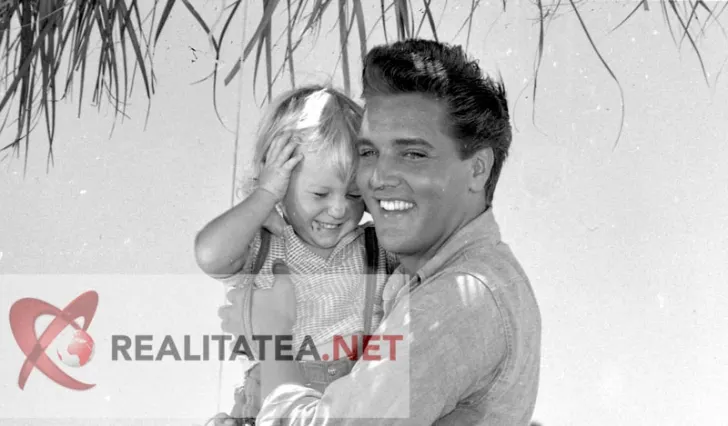 Cum l-a descris Elton John pe Elvis Presley. A rămas blocat