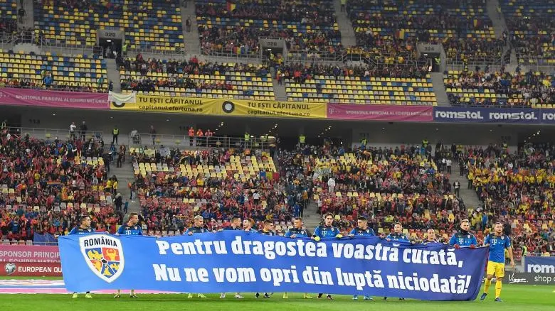 Mesajul emoționant apărut pe stadion în timpul meciului România - Norvegia 