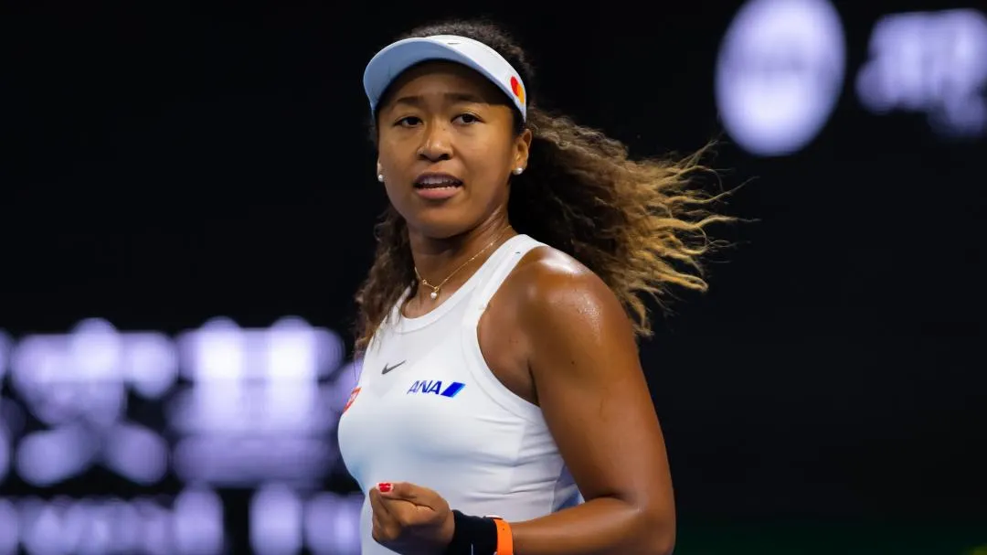Osaka, prima victorie la Shenzhen. Halep, spectator de lux