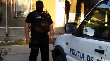 Ce au găsit polițiștii de frontieră printre bagajele unor bulgari care au vrut să între în țară