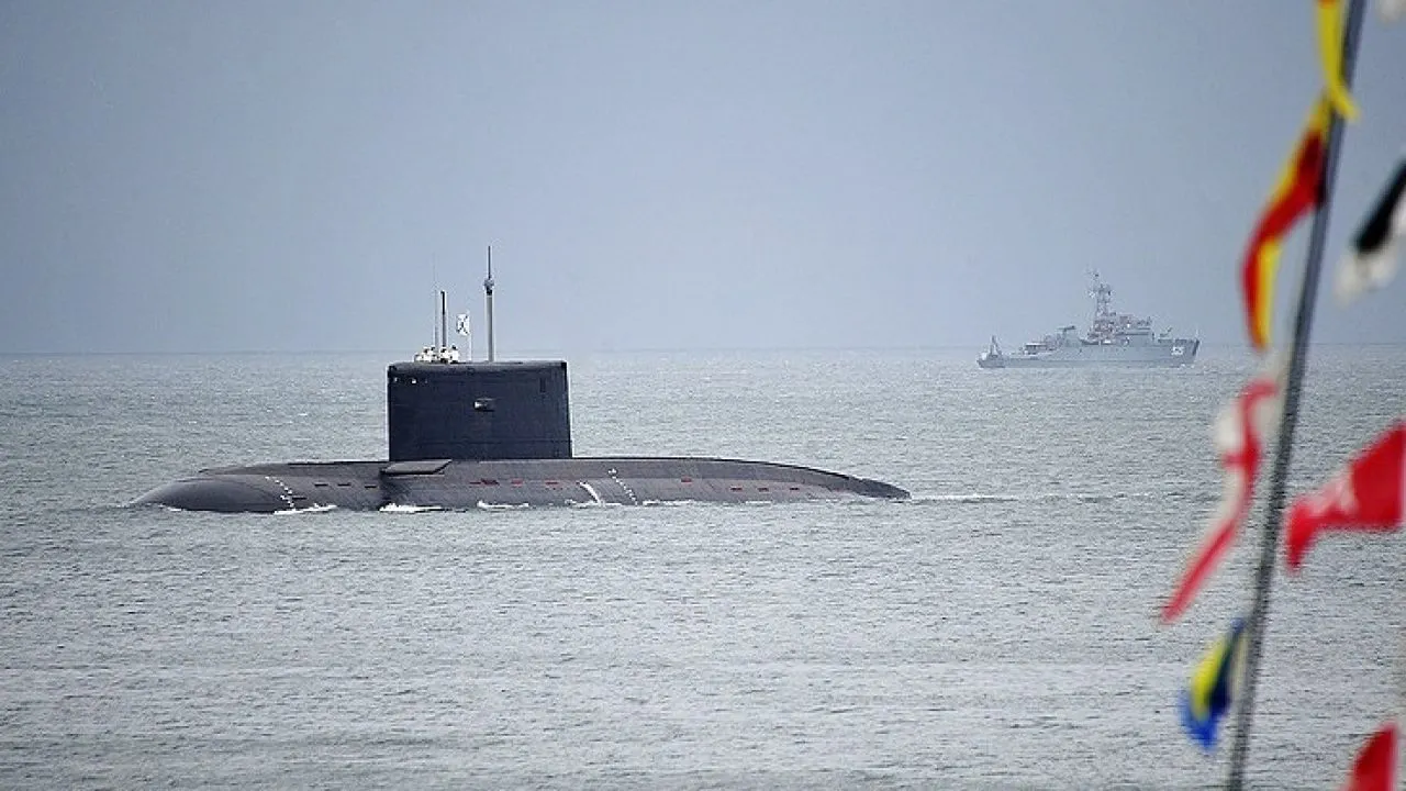 Submarin