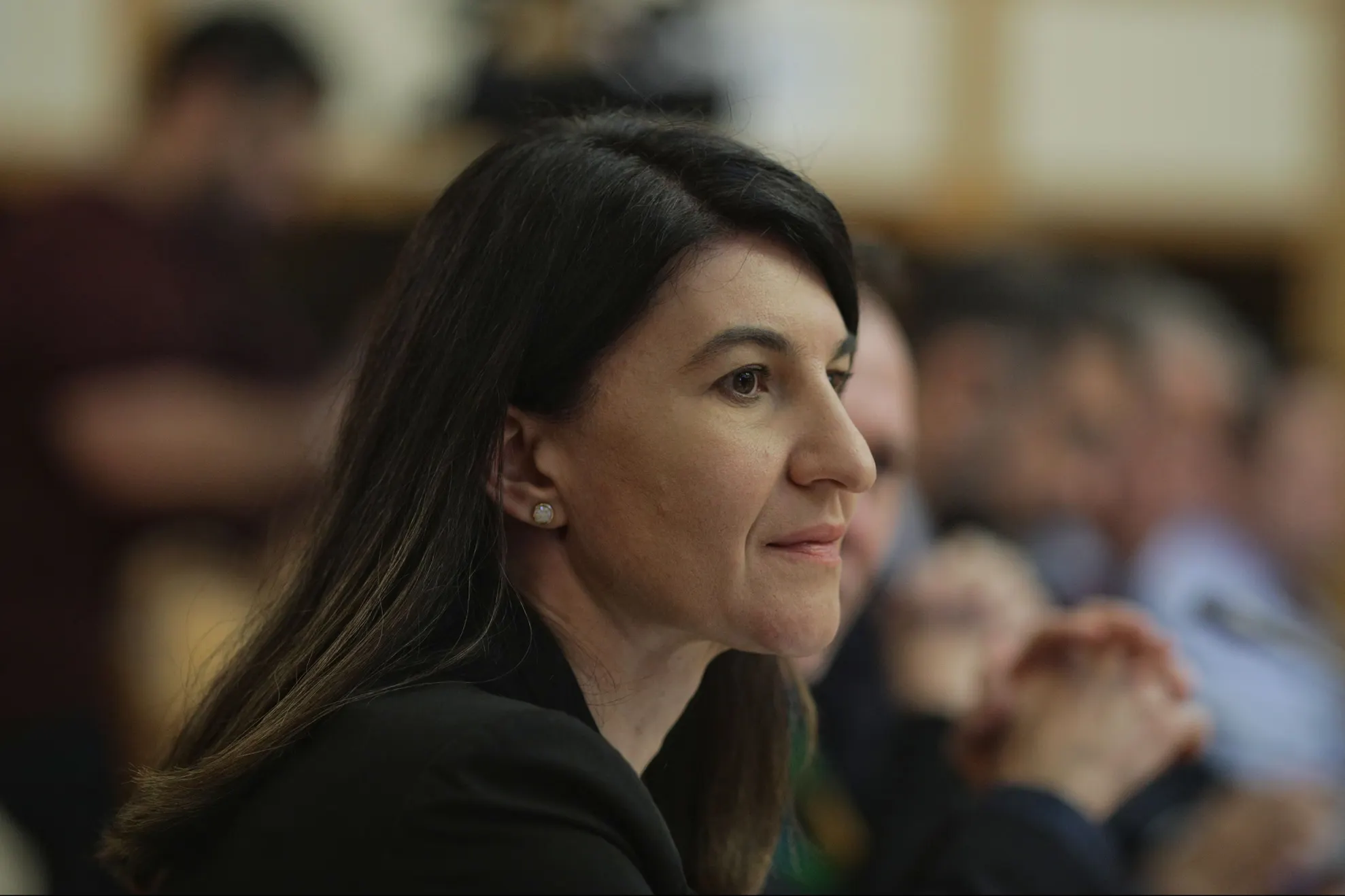 Violeta Alexandru, primele declarații după ce a picat în Parlament
