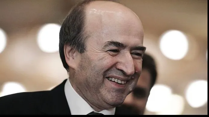Tudorel Toader: "Îi voi da în judecată pe Rareş Bogdan şi pe Predoiu". Reacţia lui Rareş Bogdan